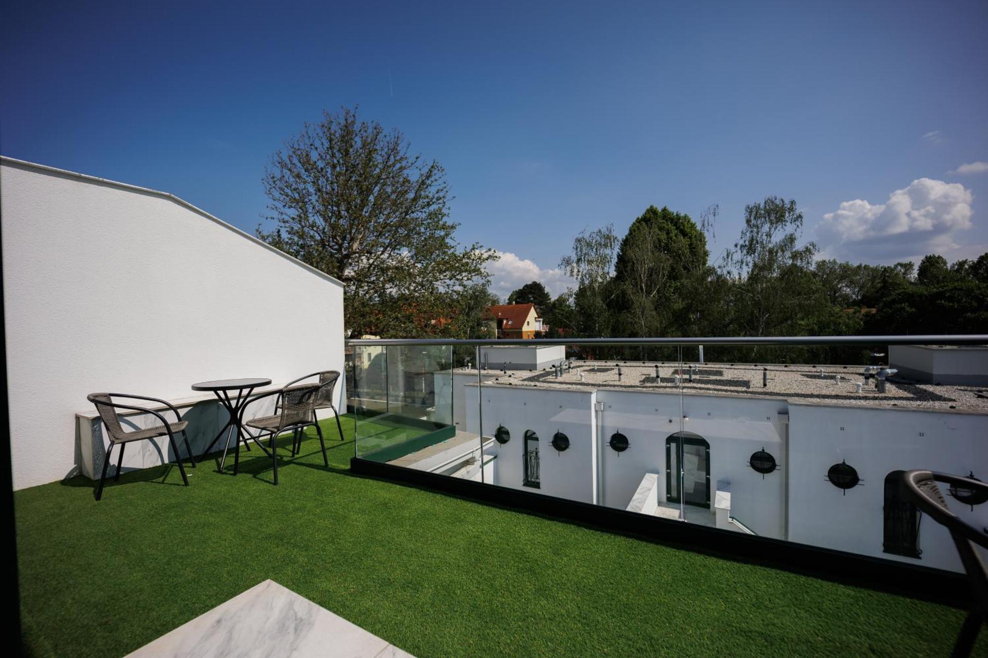 Villa Bauhaus Labi Garden Wellness Apartman Σίοφοκ Εξωτερικό φωτογραφία